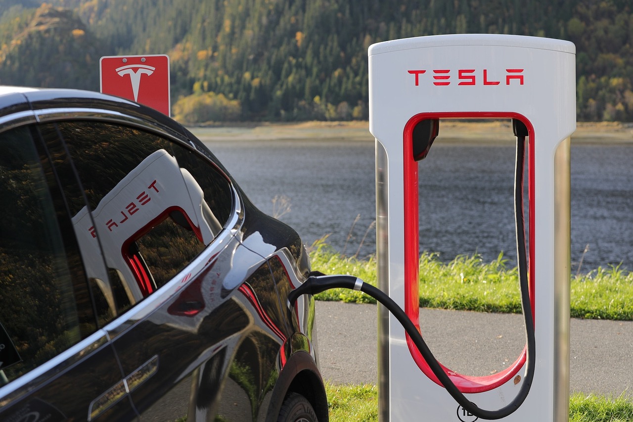 ¿Por Qué el Tesla Cybertruck Está Prohibido en España?